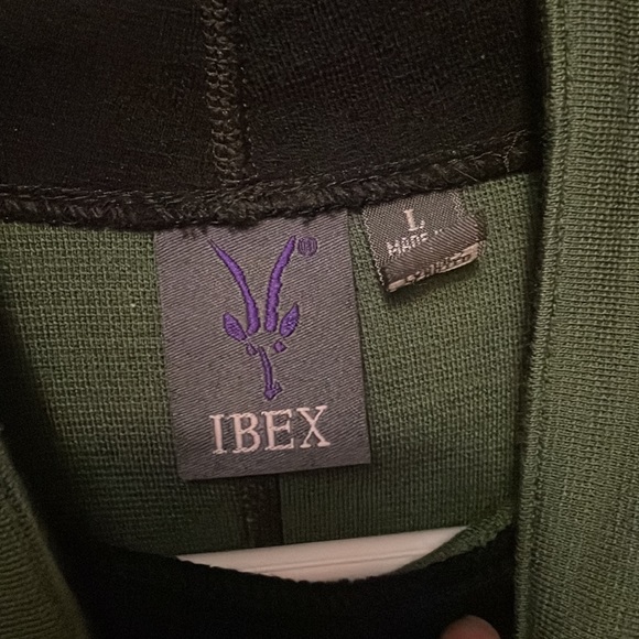 Men’s Ibex pullover, size L - Picture 2 of 5